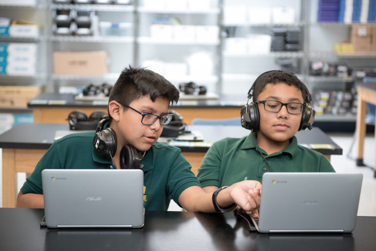 Students working on self-directed learning at Elm City College Prep, an AF Greenfield school.